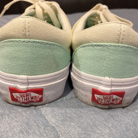 Two tone vans - Picture 2 of 6